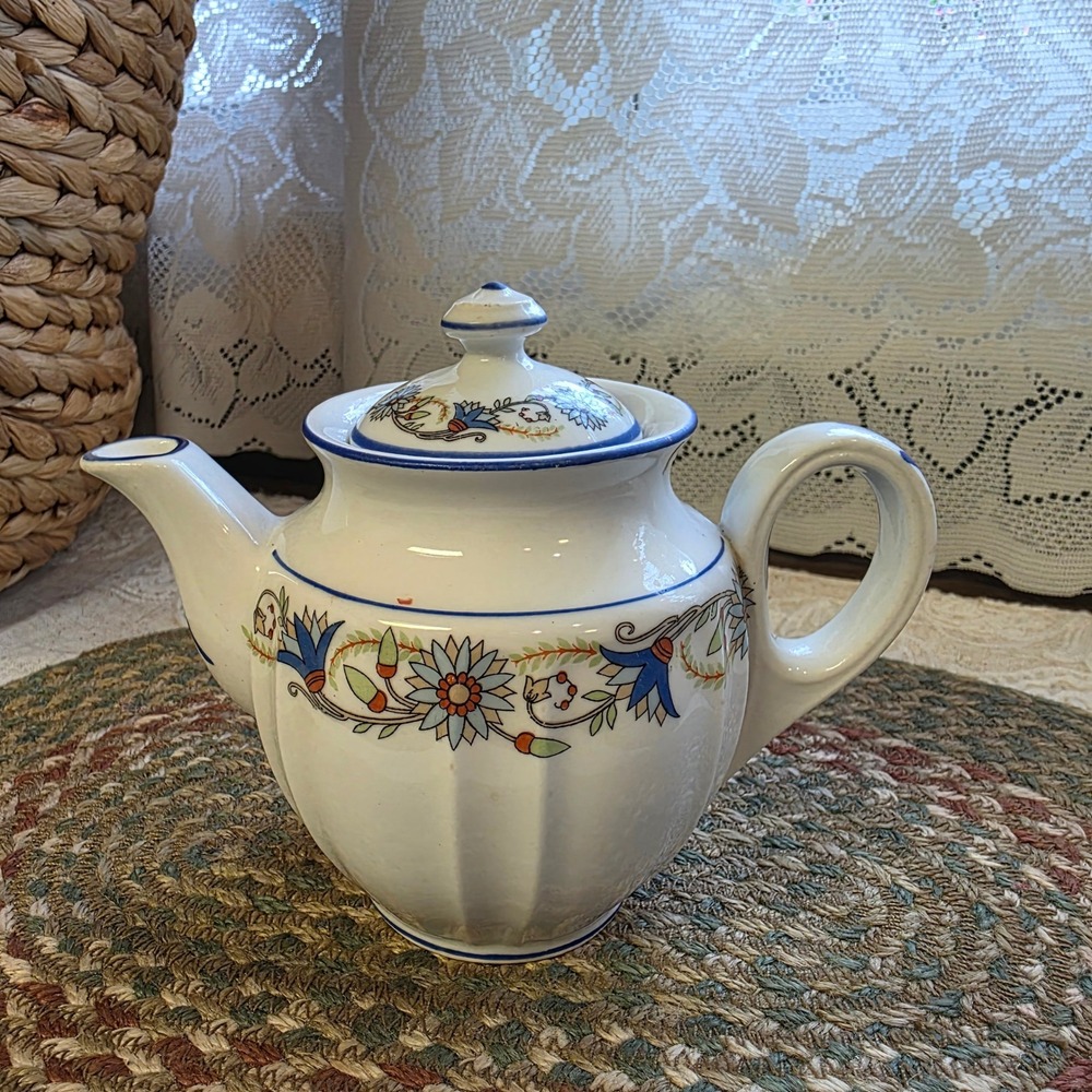 Syracuse China Teapot 4.5" White Blue Floral Vintage O.P.CO. Ribbed Tea Pot